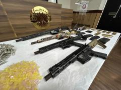 Doze suspeitos de homicídios e incêndios de ônibus são localizados pela Polícia Militar da Bahia