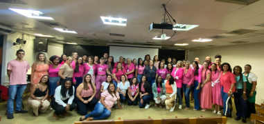 Especialista alerta sobre diagnóstico precoce do câncer de mama e paciente emociona com história de superação