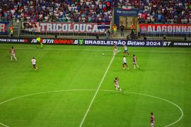 Ação simbólica na Arena Fonte Nova promove campanha pela paz no futebol