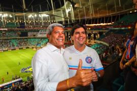 Ação simbólica na Arena Fonte Nova promove campanha pela paz no futebol