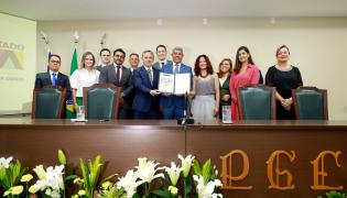 Estado da Bahia promove dez procuradores em cerimônia na PGE