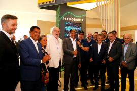 Em encontro com revendedores de combustíveis, Jerônimo reforça impacto do setor na economia baiana