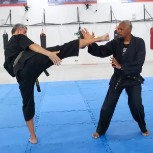 Sudesb oferece 1.300 vagas para aulas gratuitas em projeto de lutas e combate em Salvador