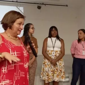 Capacitação reforça boas práticas de manipulação de alimentos nas escolas estaduais