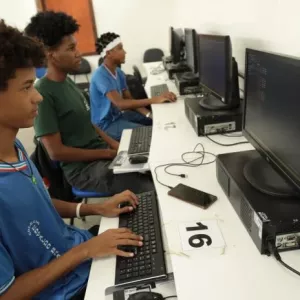 Políticas públicas voltadas para a educação combatem a escravidão contemporânea na Bahia