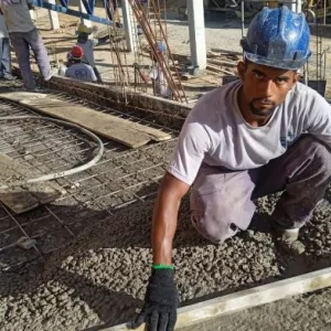 Obras de construção e revitalização de escolas estaduais impulsionam geração de empregos e movimentam economia da Bahia