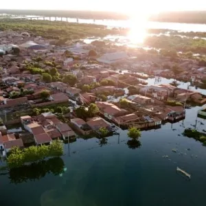 Governo da Bahia envia equipamentos, reforça saúde e encaminha doações para vítimas das chuvas em Bom Jesus da Lapa