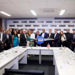 Governo dialoga com Itambé sobre situação de emergência em decorrência das chuvas e entrega um veículo