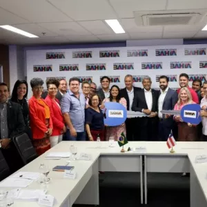 Em mais uma rodada de entregas e escuta às prefeituras, Governo do Estado atende Abaíra e Maraú