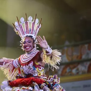 Com apoio do Governo do Estado, Ilê Aiyê escolhe 44ª rainha em noite de celebração da beleza da mulher negra - Foto: Amanda Ercília/GOVBA