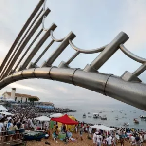 Cerca de 1.000 policiais e bombeiros atuarão na festa de Iemanjá