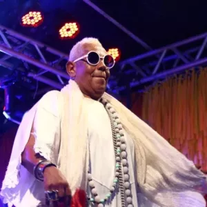 Lavagem Cultural da Funceb abrirá Carnaval do Centro Histórico - Foto: Divulgação com cortejo da Rua Chile ao Pelourinho