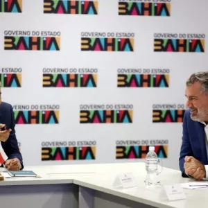 Encontro entre governador e prefeito de Milagres foca em investimentos para a cidade