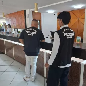 Operação Carnaval 2025: Procon-BA autua sete hotéis em Salvador