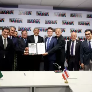 Governador autoriza obra de pavimentação em trecho da rodovia BA-782, no Litoral Norte