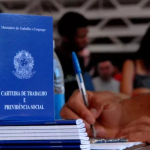 Mercado de trabalho baiano começou o ano registrando 6.932 novos vínculos com carteira assinada