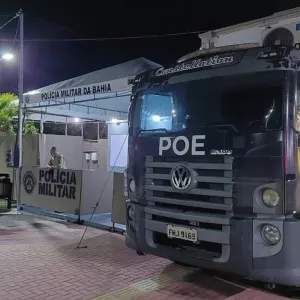 Plataforma de Observação Elevada é utilizada durante o evento Bye Bye Verão 2025 em Vera Cruz