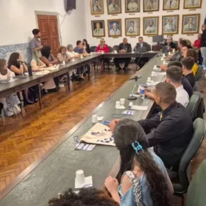 Jovens de diversos países estão na Bahia para curso sobre o BRICS+, com experiência turística