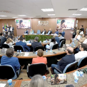 Governador e ministro do Trabalho e Emprego lançam programa nacional de qualificação profissional para a juventude