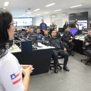 Alunos do III Curso Interfederativo para Guardas Municipais conhecem tecnologias do Centro de Operações e Inteligência