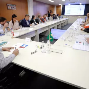 Órgãos estaduais discutem ações prolongadas de combate à estiagem