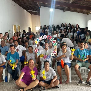 Projeto da rede estadual de Uauá distribui ovos de Páscoa e kits de alimentação para comunidades carentes