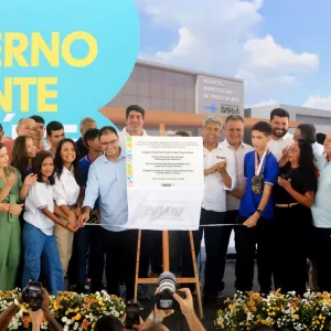 A agenda do governador Jerônimo Rodrigues em Paulo Afonso, nesta sexta-feira (4), também foi marcada por importantes investimentos na educação. Com recursos que somam mais de R$ 47 milhões, foram inauguradas as modernizações do Centro Territorial de Educação Profissional (CETEP) Itaparica I, do CETEP Itaparica II Wilson Pereira, do Colégio Estadual de Tempo Integral de Paulo Afonso (CETIBA) e do Colégio Estadual Carlina Barbosa de Deus. As obras incluem melhorias na estrutura física e adequações para o ensi