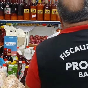 Operação Semana Santa 2025: Procon-BA fiscaliza e autua estabelecimentos comerciais em Salvador e RMS