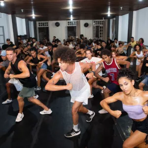 Funceb promove aulas abertas nas praças do Pelourinho em comemoração ao mês da dança
