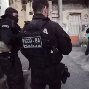 FICCO Bahia, PM e PC alcançam líder de facção foragido