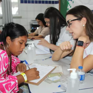 Com foco no atendimento à população indígena, Caravana de Direitos Humanos atende 200 pessoas no segundo dia da ação em Olivença