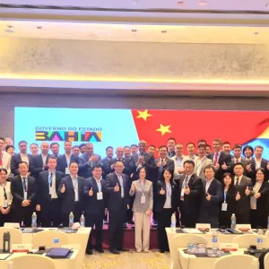 Governador se reúne com empresas chinesas 