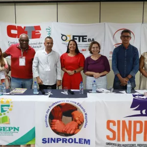 Com apoio da SEC, evento reúne educadores para discutir financiamento e planos de carreira