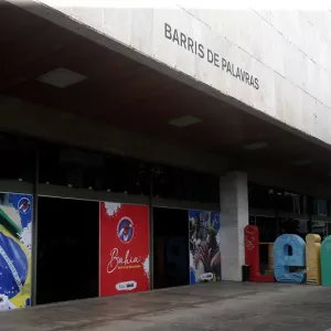 Biblioteca dos Barris