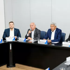 Governo da Bahia e FIEB criam grupo de trabalho para discutir impactos da taxação imposta pelos Estados Unidos e proteger a economia baiana