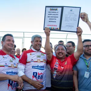 Governador autoriza reforma do Estádio Adauto Moraes e assiste classificação do Juazeirense para a próxima fase da Série D