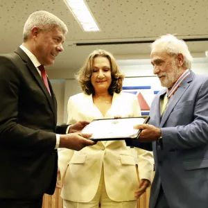 Jerônimo Rodrigues entrega Medalhas da Ordem 2 de Julho em cerimônia no MAC Bahia, nesta quinta (31)