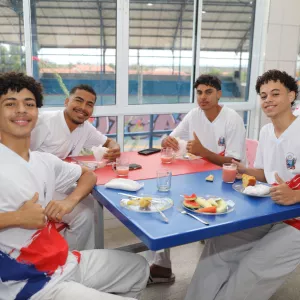 Nutricionistas são convocadas para atuar na rede estadual de ensino