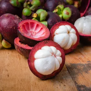 Pesquisa da Uesb transforma casca de mangostão em corante natural