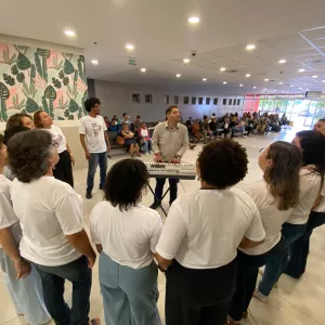 Hospital Metropolitano recebe apresentação do Coral Tereza Britto, da CBPM