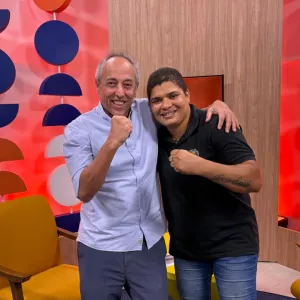TVE Entrevista com Bob Fernandes recebe Adriana Araújo, medalhista olímpica