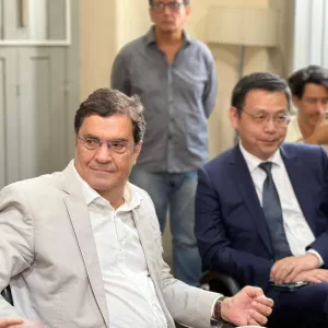 SDE articula reunião entre Prefeitura de Feira de Santana e executivos da BYD para tratar de investimentos