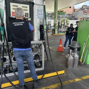 Operação Abastecimento Seguro fiscaliza bombas de combustíveis na Bahia