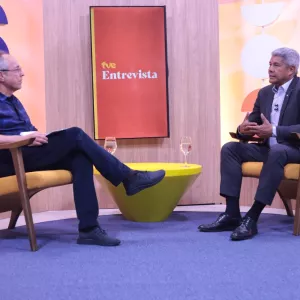 TVE Entrevista com Bob Fernandes recebe Jerônimo Rodrigues