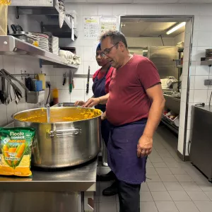 Flocão de milho da agricultura familiar da Bahia cruza o oceano e brilha em festival de gastronomia na França