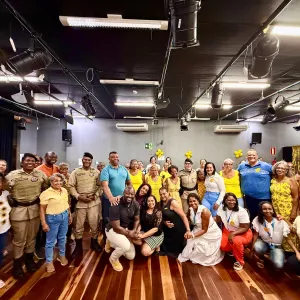 Grupo de Teatro da PMBA leva arte ao Cras de Itinga