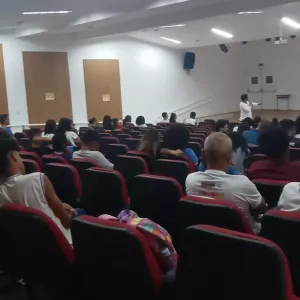 Na contagem regressiva para o Enem, estudantes da rede estadual recebem orientações para os dias de provas