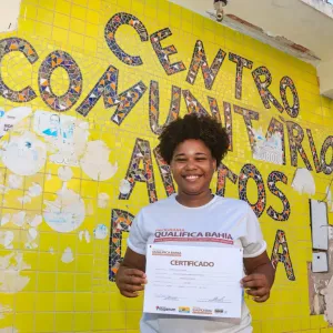 Bahia gera mais de 88 mil vagas com carteira assinada em 2025