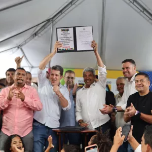 Infraestrutura de estradas é destaque em agenda de entregas estadual nos 128 anos de Jequié