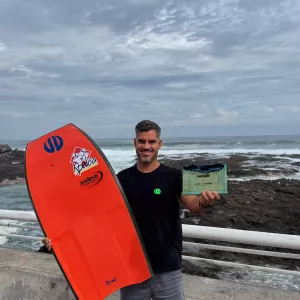 Uri Valadão busca bicampeonato mundial de bodyboarding nas Ilhas Canárias